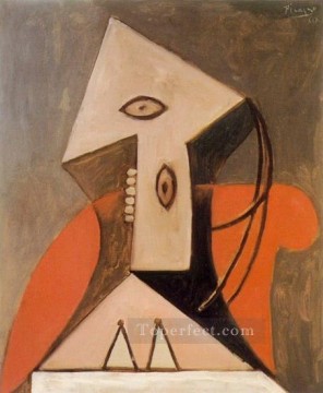  Rouge Lienzo - Femme dans un fauteuil rouge 1939 Cubismo